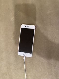 Телефон iPhone 6