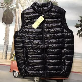 Жилет черный