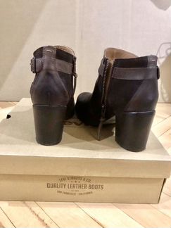 Кожаные сапоги ботильоны Levi’s