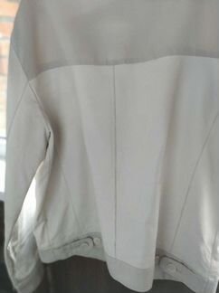 Куртка-ветровка