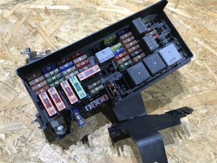 Блок предохранителей Mercedes-Benz R-Class W251