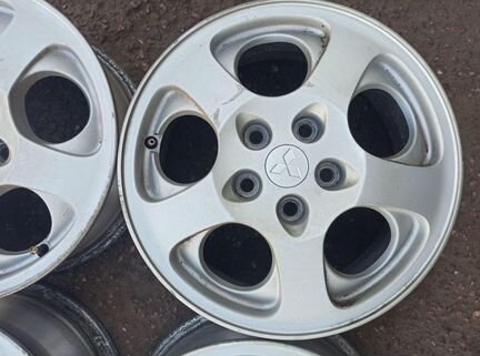 Диски бу оригинал R16 S на Mitsubishi