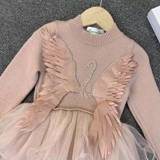 Брендовое платье на девочку р.110 (новое)