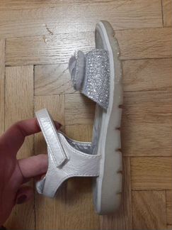 Босоножки для девочки нарядные 30