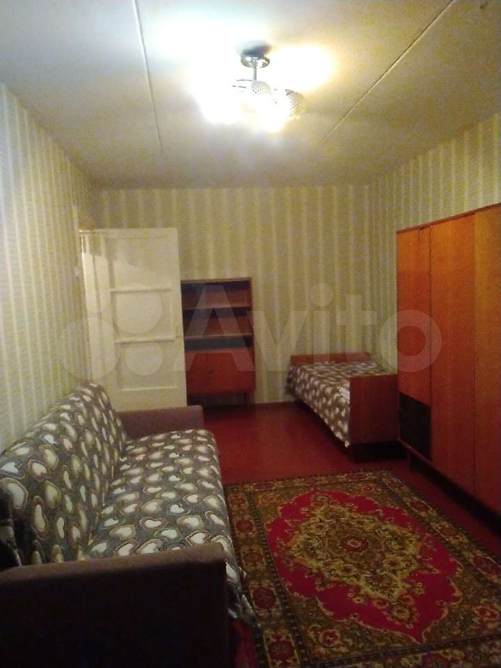 1-room apartment, 34 m2, 3/5 floor. 89177064377 buy 1