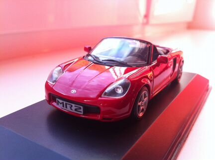 Toyota MR 2 minichamps
