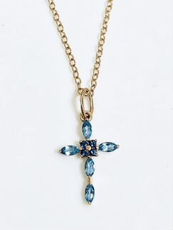 Золотая подвеска с топазами