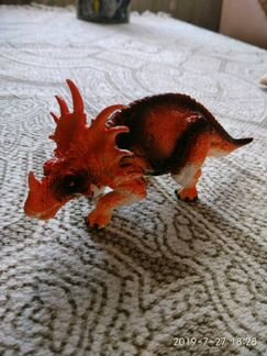 Фигурки динозавров набор