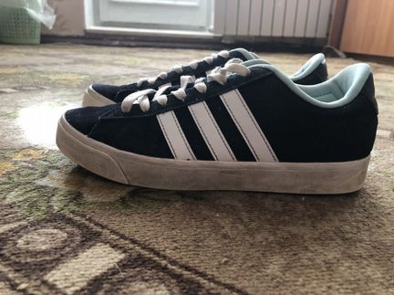 Кроссовки Adidas