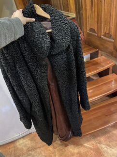 Шуба каракулевая новая