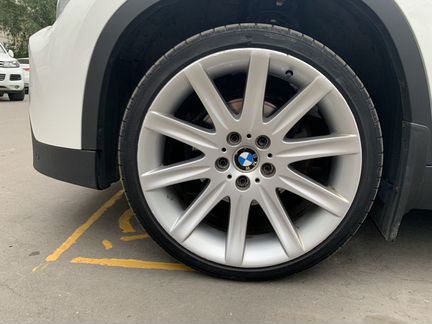 BMW 95 стиль оригинал 235 / 35 R 19