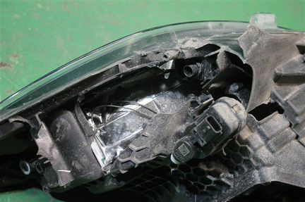 Фара правая Renault Kaptur 2016