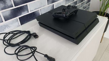 Sony playstation 4 1TB