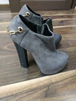 Женские осенние ботинки