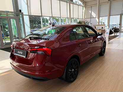 Красный Ruby Skoda Rapid