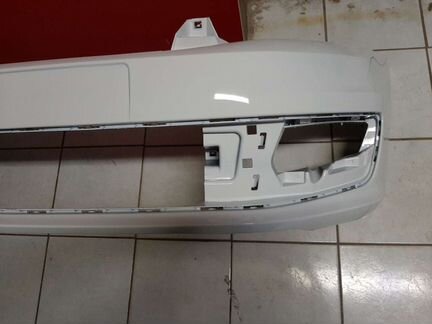 Volkswagen polo sedan Бампер передний