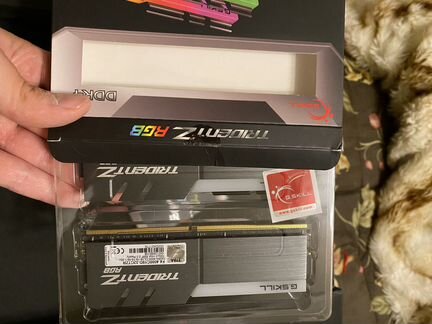 G.Skill Trident Z RGB 2x16GB F4-4000C19D-32gtzr