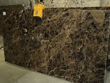 Мрамор Имперадор Дарк