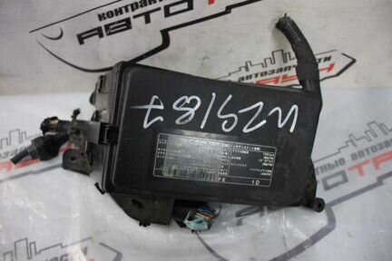 Блок предохранителей toyota crown majesta UZS186 U