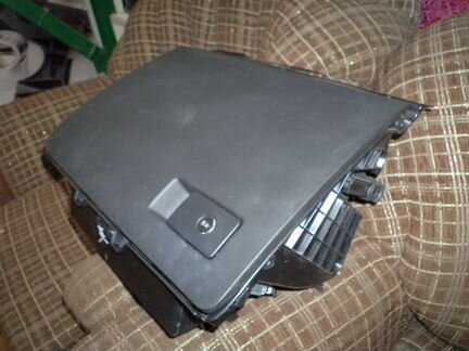 Бардачок Пассат сс 3C1857101H