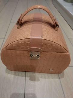 Шкатулка для украшений