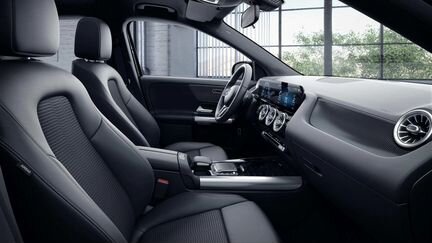 Mercedes-Benz GLA-класс 2.0 AMT, 2020