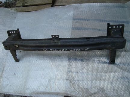 Усилитель бампера VW Тигуан бу оригинал