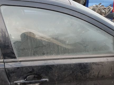 Стекло переднее правое левое Lancer 10