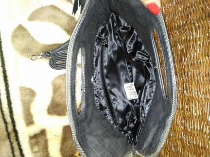 Функциональный новый серый клатч