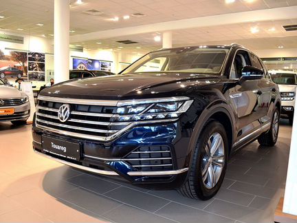 Volkswagen Touareg 3.0 AT, 2020