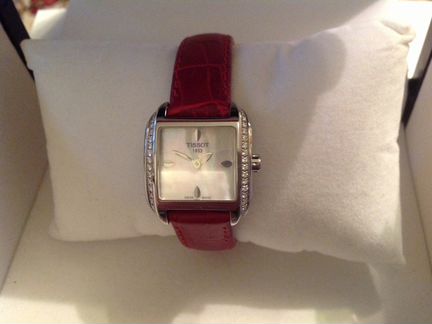 Часы Tissot с бриллиантами