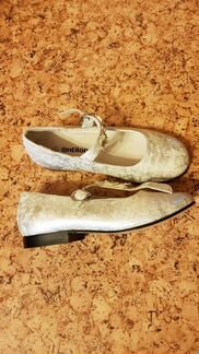 Серебряные туфли 32 размер Антилопа