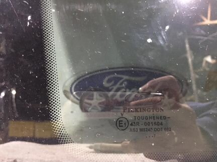 Задняя форточка Форд Гэлэкси