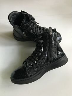 Ботинки на девочку