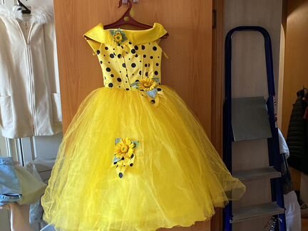 Платье нарядное