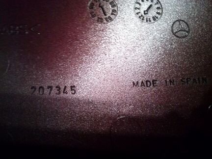 Крышка зеркала правая Mersedes Vito