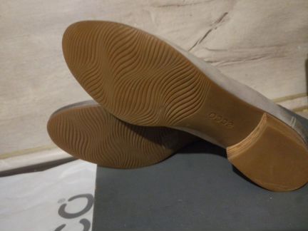 Туфли фирмы ecco, размер 42