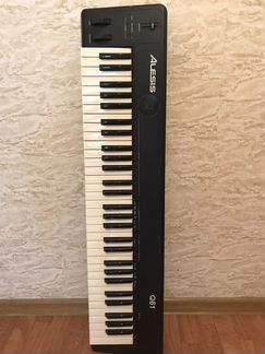 Midi клавиатура Alesis Q61