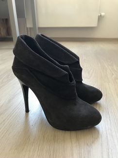 Ботильоны Corso como замша
