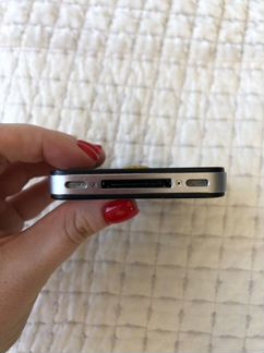 iPhone 4 16gb черный