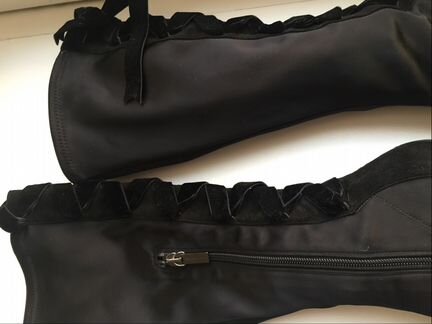 Потрясающие атласные сапоги 