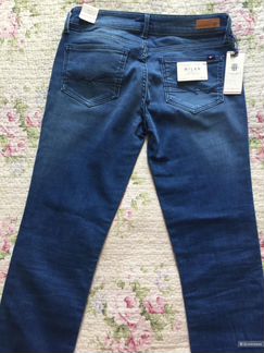 Джинсы Tommy Hilfiger