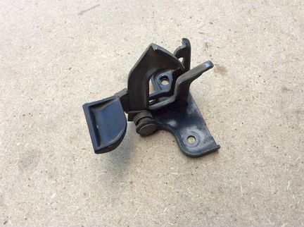 Замок капота Mercedes w164 W251 ML GL R 164 251