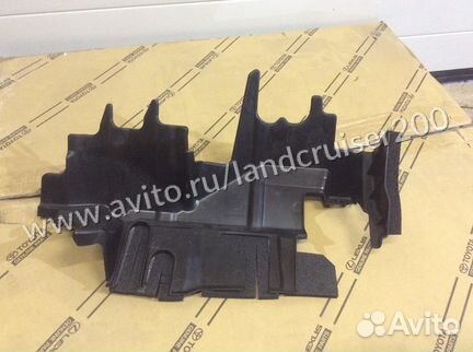 Дефлектор радиатора левый Land Cruiser 200