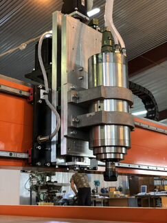 Фрезерный станок с чпу