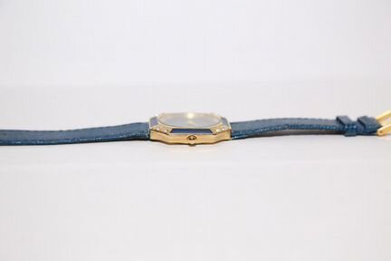 Новые симпатичные женские часики