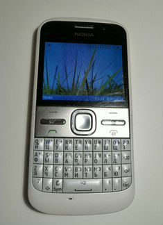 Телефон Nokia Е5