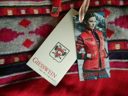 Пуловер Giesswein Charlie