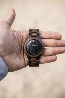 Деревянные наручные часы ручной работы