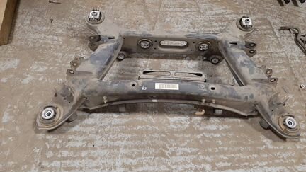 Задний подрамник Mercedes GLK X204 A2043504808